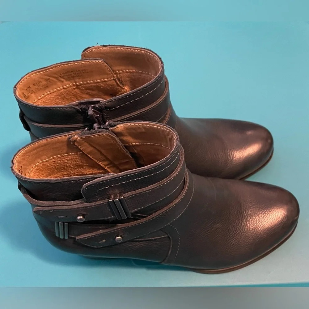 Womens 7M Blue Naturalizer Short Boot - Picture 2 of 7